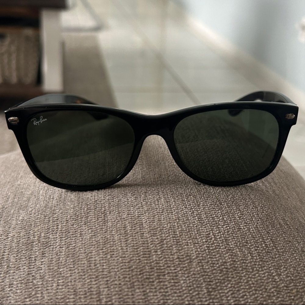 Ray-Ban Dark Frame Sunglasses